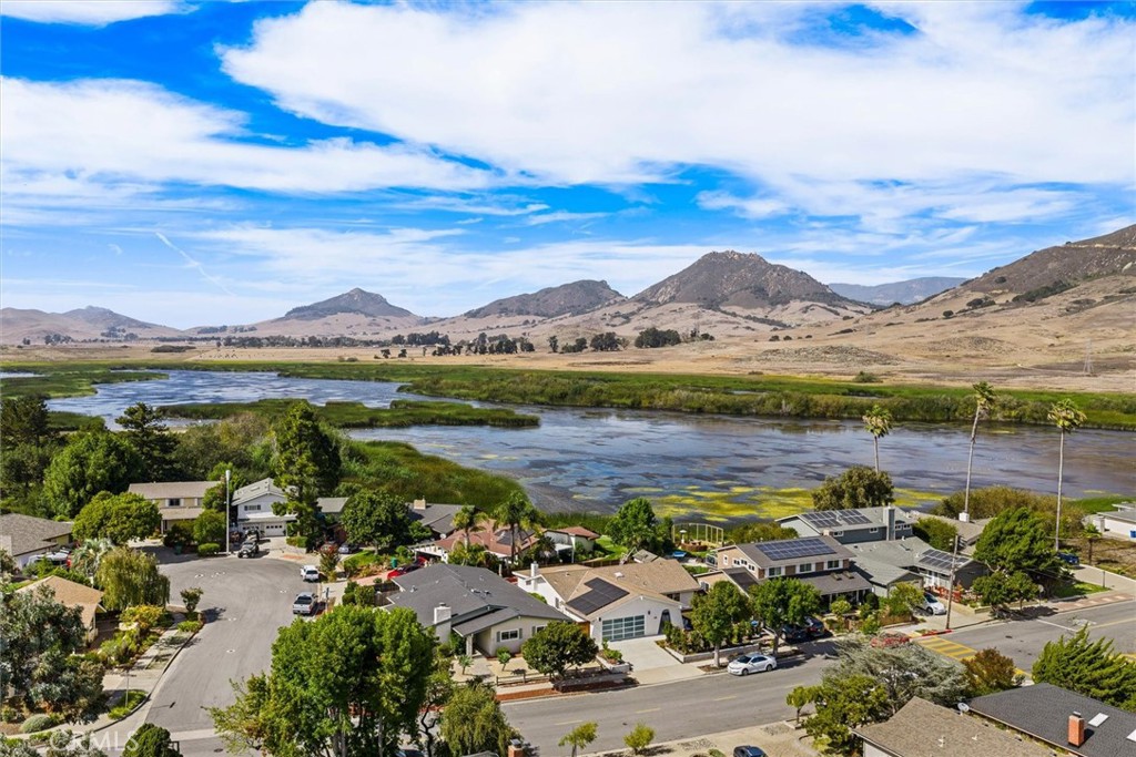 1284 Oceanaire Dr, San Luis Obispo, CA 93405