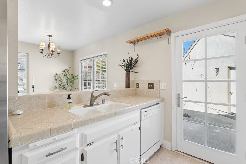 1106 Oceanaire #1, San Luis Obispo, CA 93405