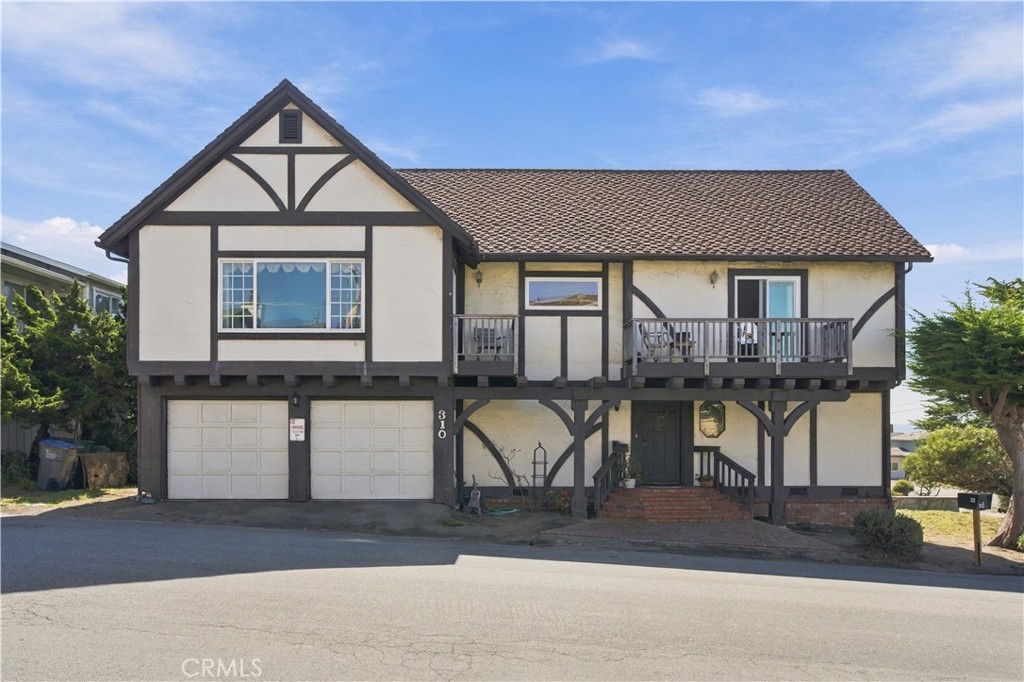310 Cambridge St, Cambria, CA 93428