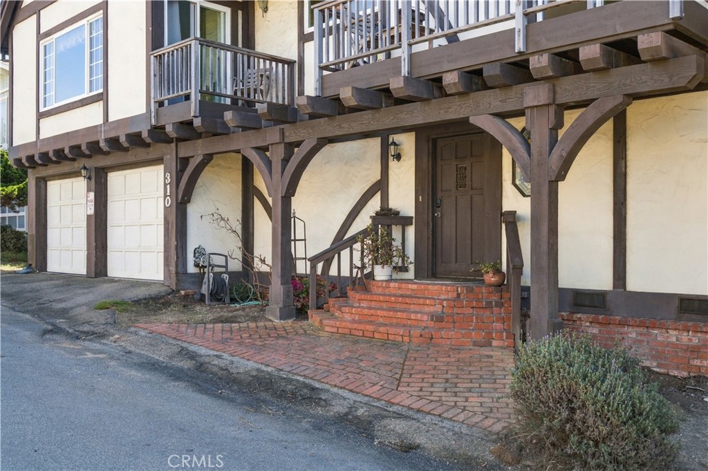 310 Cambridge St, Cambria, CA 93428