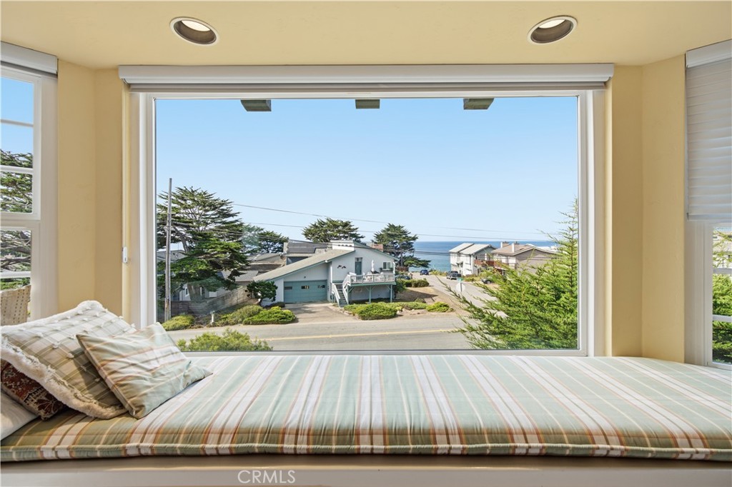 310 Cambridge St, Cambria, CA 93428