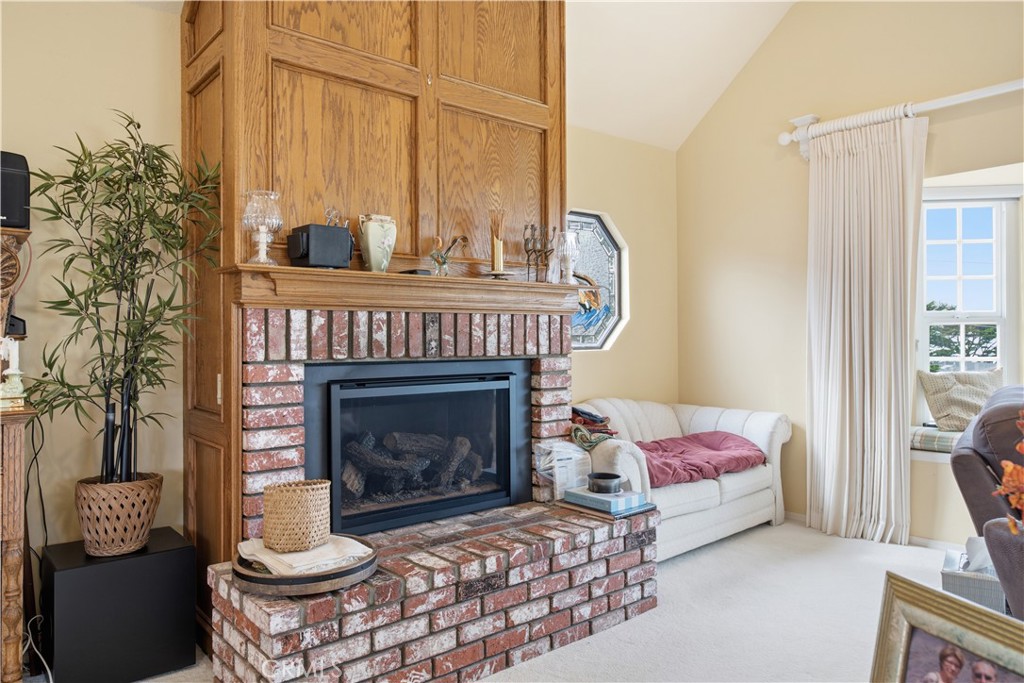 310 Cambridge St, Cambria, CA 93428