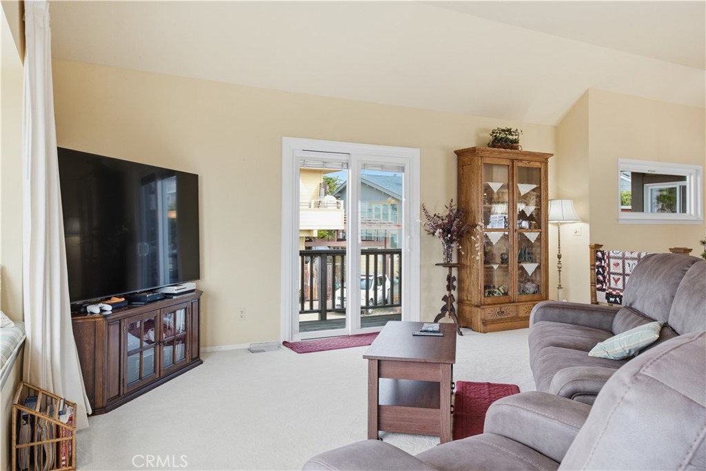 310 Cambridge St, Cambria, CA 93428