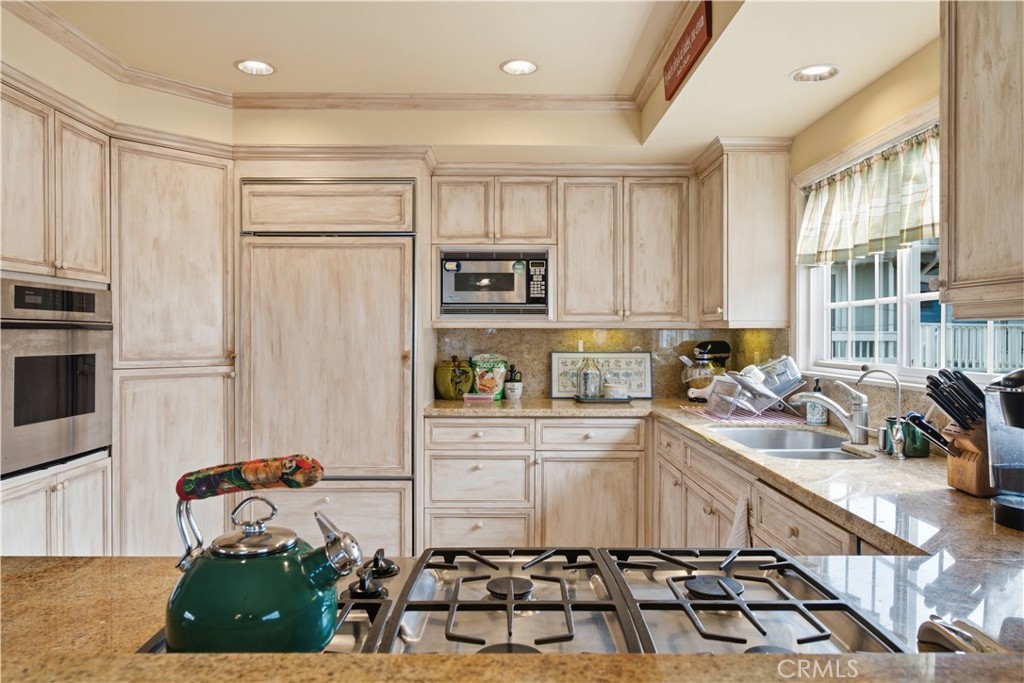 310 Cambridge St, Cambria, CA 93428
