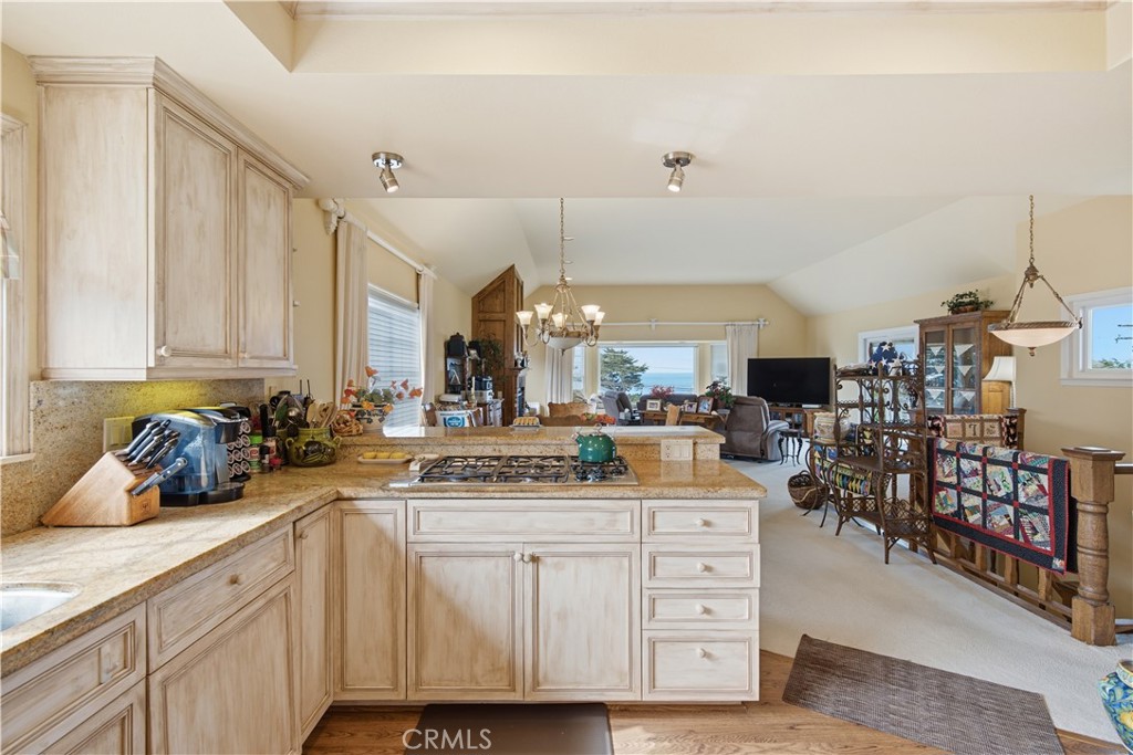 310 Cambridge St, Cambria, CA 93428