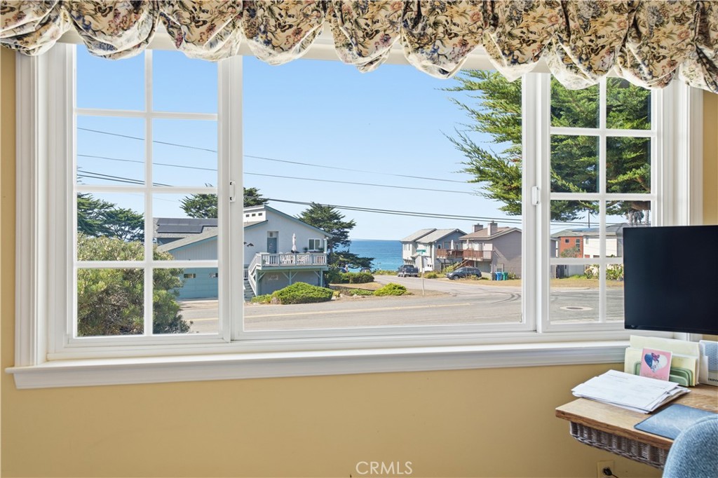 310 Cambridge St, Cambria, CA 93428