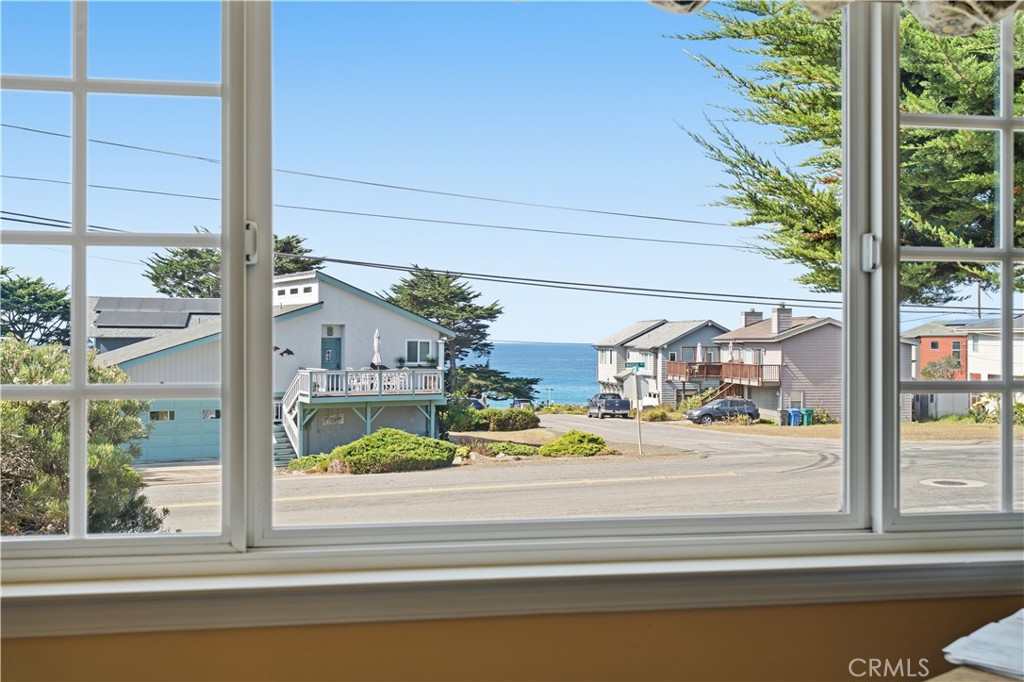 310 Cambridge St, Cambria, CA 93428