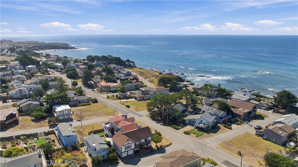 310 Cambridge St, Cambria, CA 93428