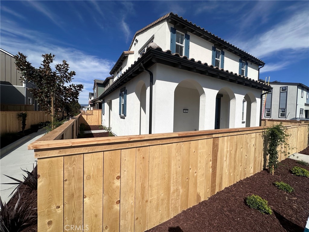 282 Memphis Belle Way, San Luis Obispo, CA 93401