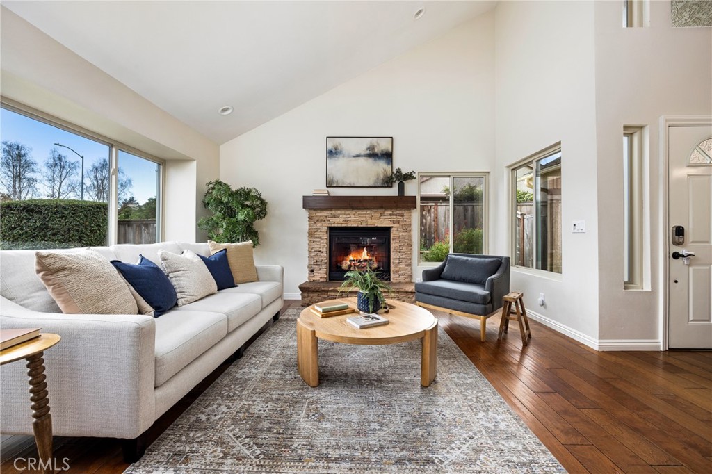 833 Escuela Ct, San Luis Obispo, CA 93405