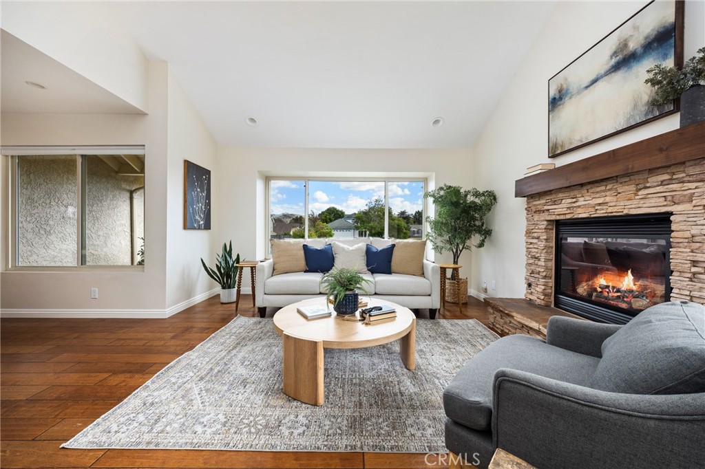 833 Escuela Ct, San Luis Obispo, CA 93405