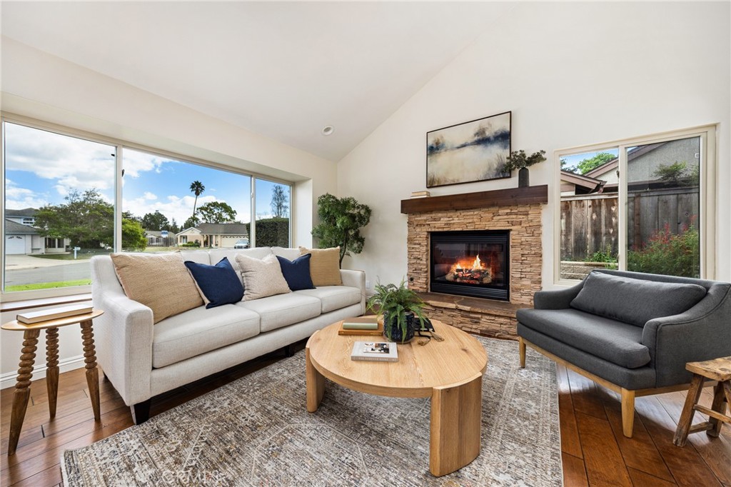 833 Escuela Ct, San Luis Obispo, CA 93405