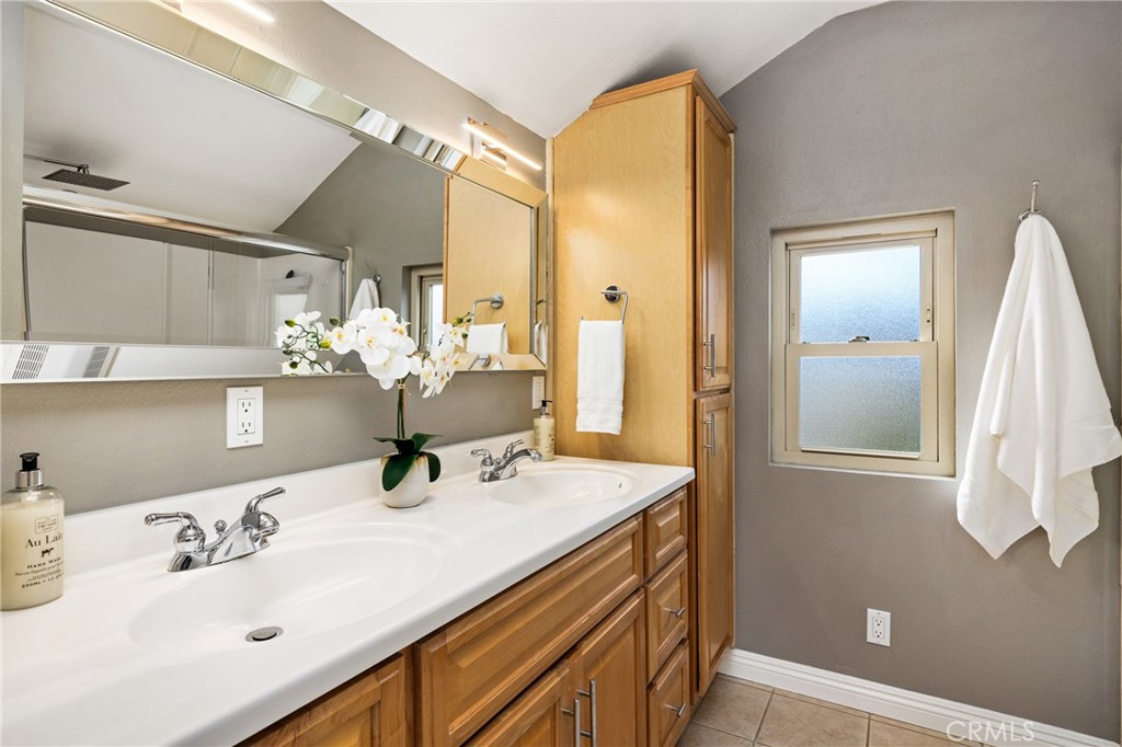 833 Escuela Ct, San Luis Obispo, CA 93405