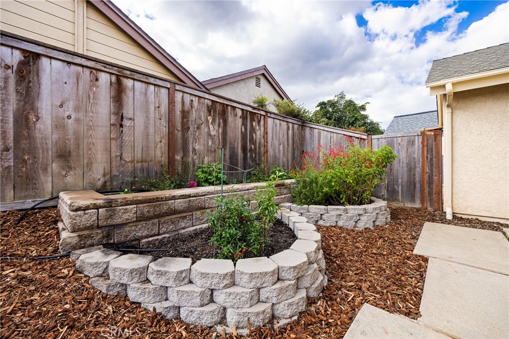 833 Escuela Ct, San Luis Obispo, CA 93405