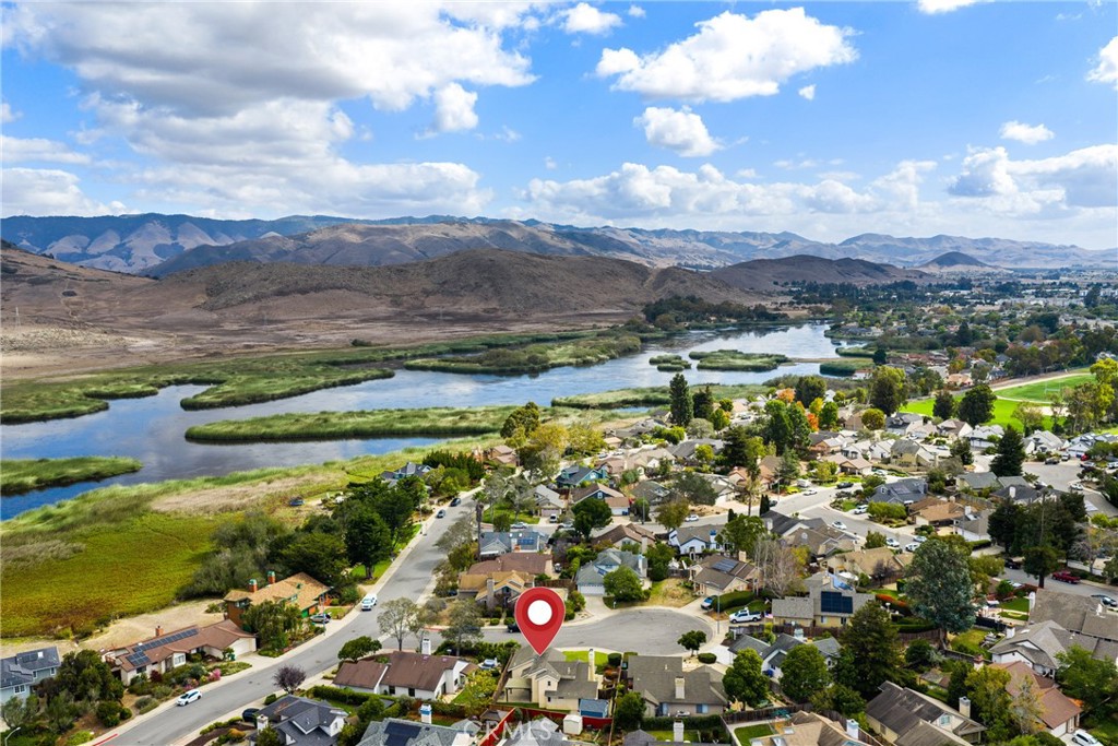 833 Escuela Ct, San Luis Obispo, CA 93405