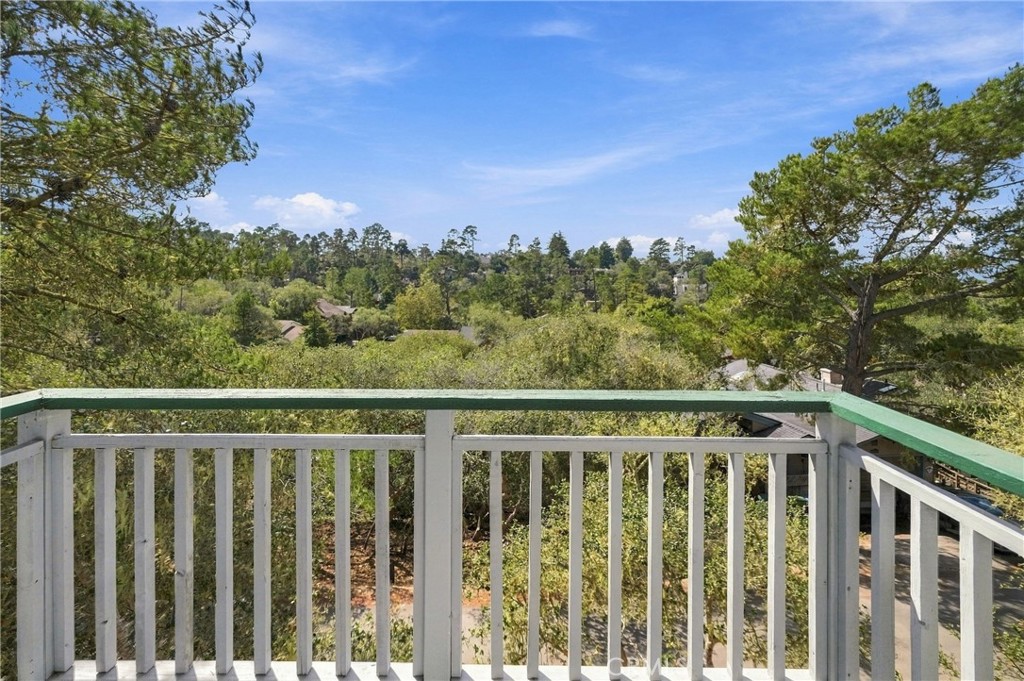 2050 Pierce Ave, Cambria, CA 93428