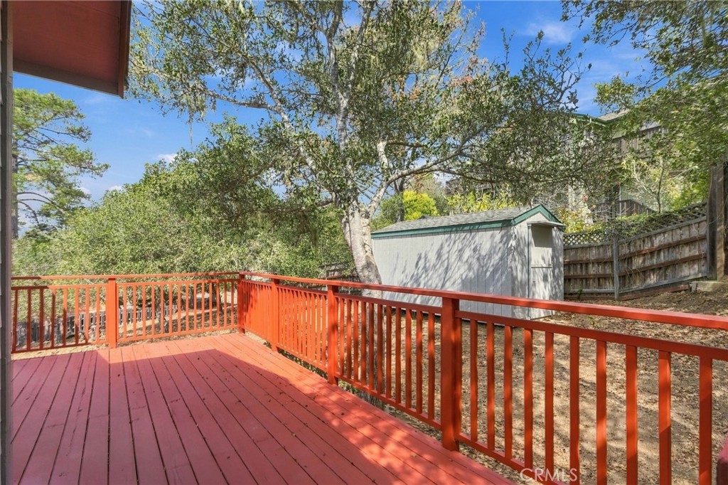 2050 Pierce Ave, Cambria, CA 93428