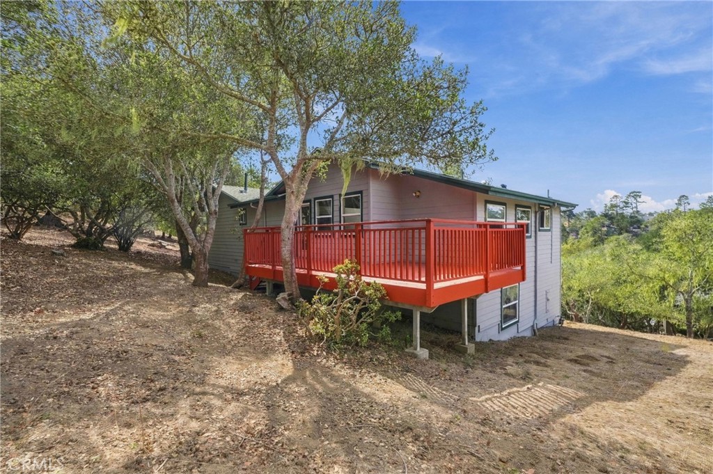 2050 Pierce Ave, Cambria, CA 93428