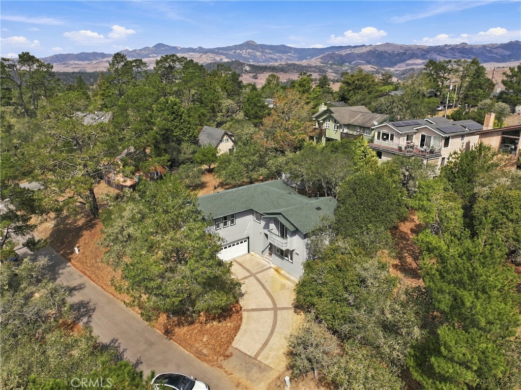 2050 Pierce Ave, Cambria, CA 93428
