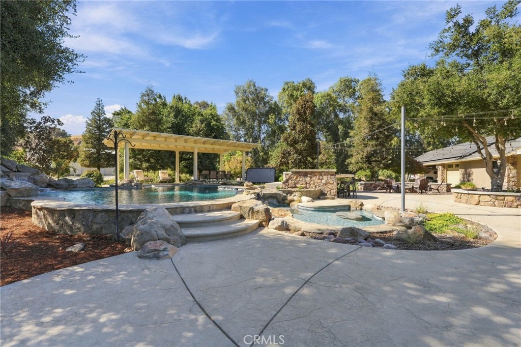 31255 Palm Dr, Exeter, CA 93221