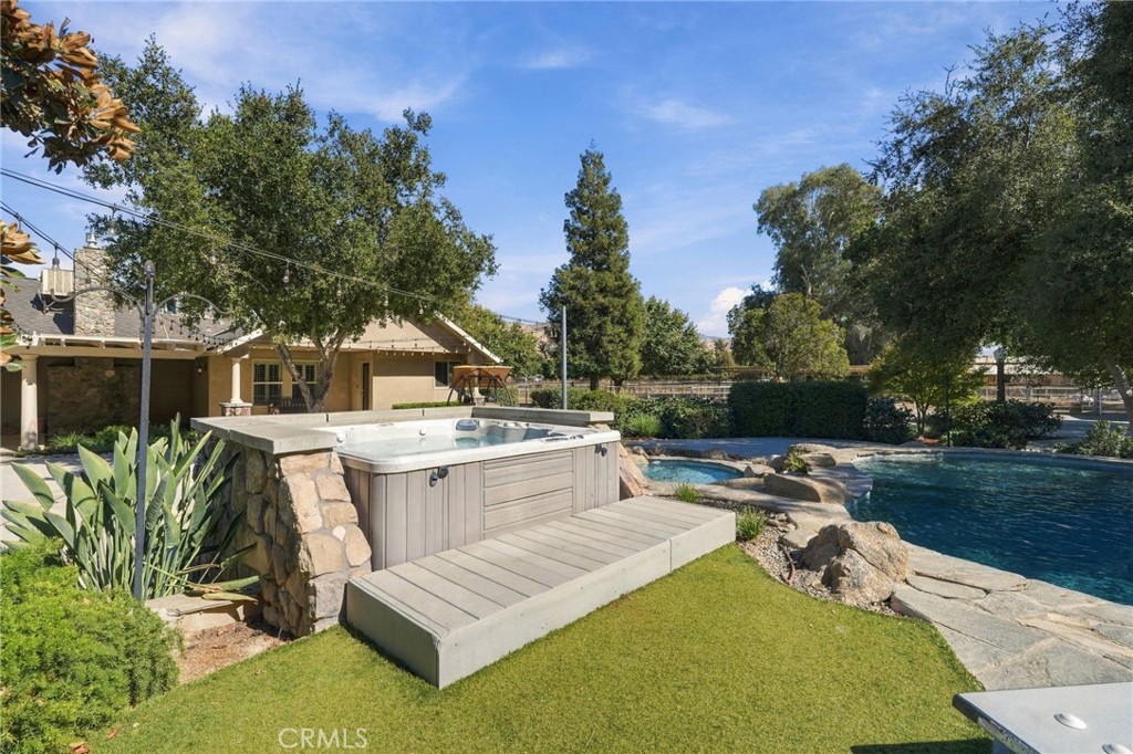 31255 Palm Dr, Exeter, CA 93221