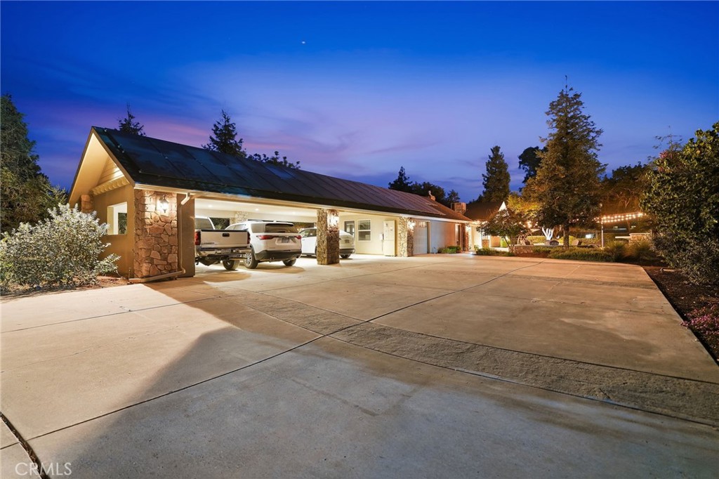 31255 Palm Dr, Exeter, CA 93221