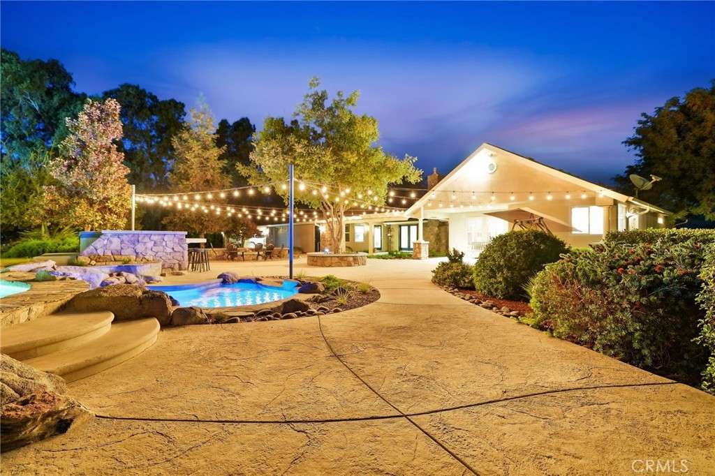 31255 Palm Dr, Exeter, CA 93221