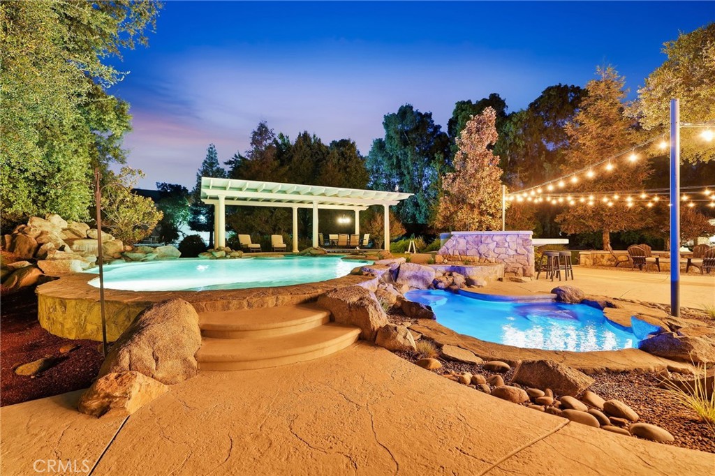 31255 Palm Dr, Exeter, CA 93221