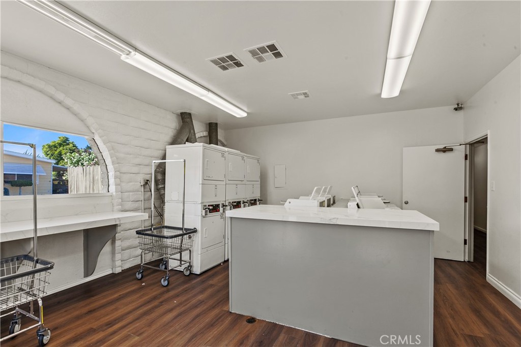 1716 Carolyn Dr #106, San Luis Obispo, CA 93405