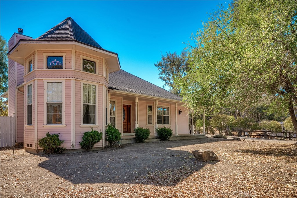 10045 E Old Morro, Atascadero, CA 93422
