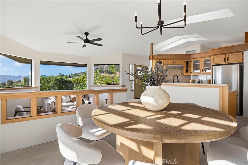 957 Skyline Dr, San Luis Obispo, CA 93405