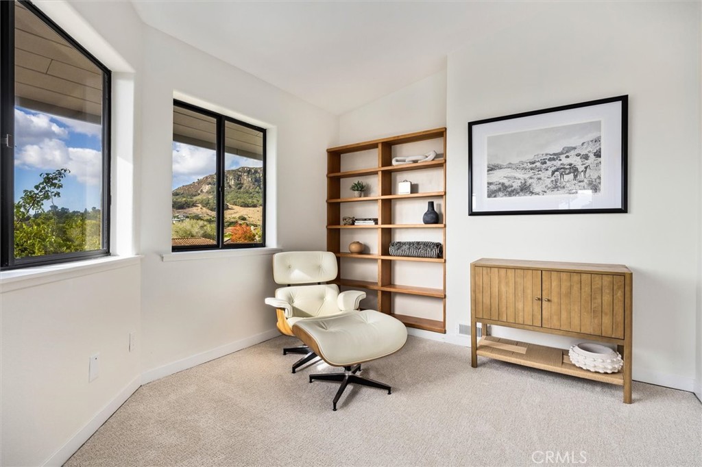 957 Skyline Dr, San Luis Obispo, CA 93405