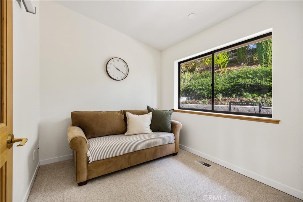 957 Skyline Dr, San Luis Obispo, CA 93405