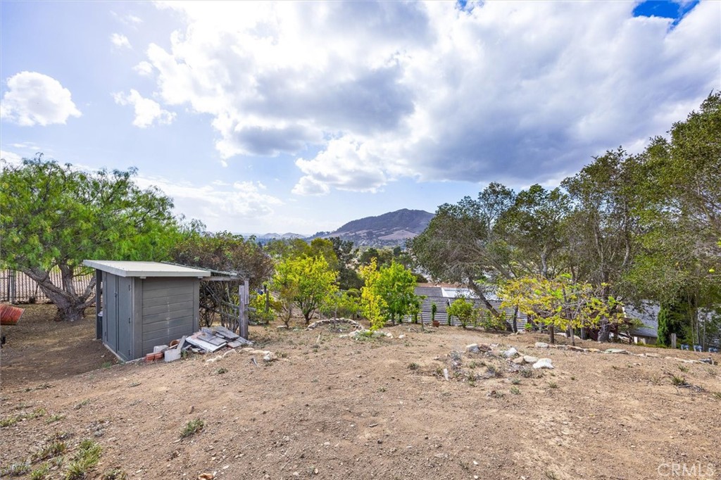 957 Skyline Dr, San Luis Obispo, CA 93405