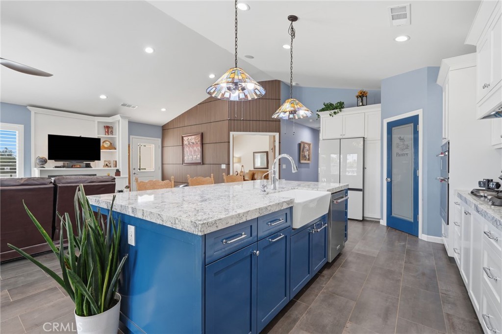 1644 W Marinette Ave, Exeter, CA 93221