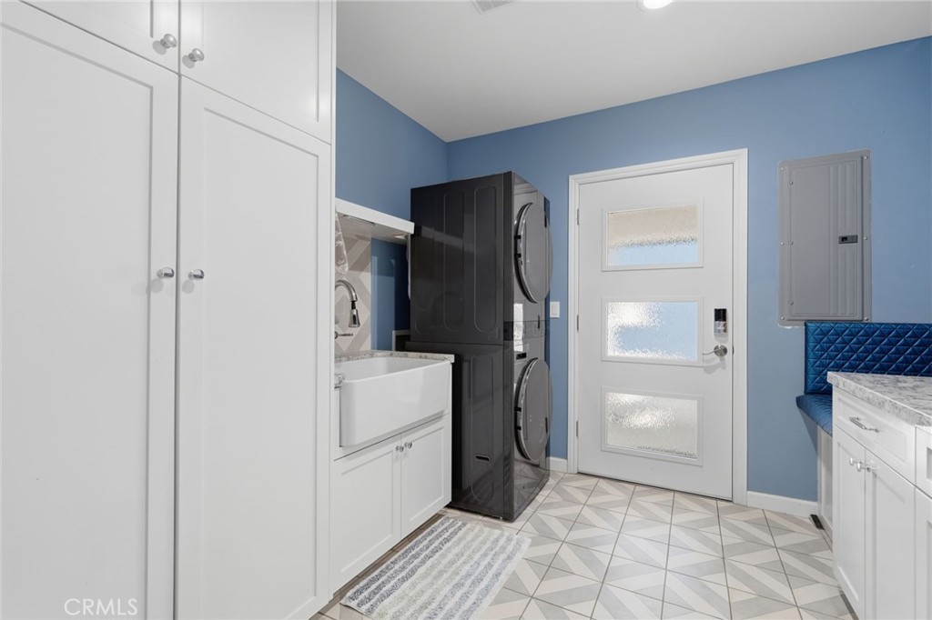 1644 W Marinette Ave, Exeter, CA 93221