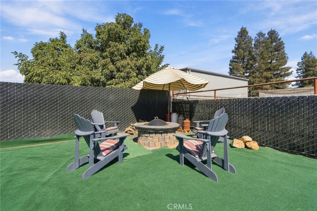1644 W Marinette Ave, Exeter, CA 93221