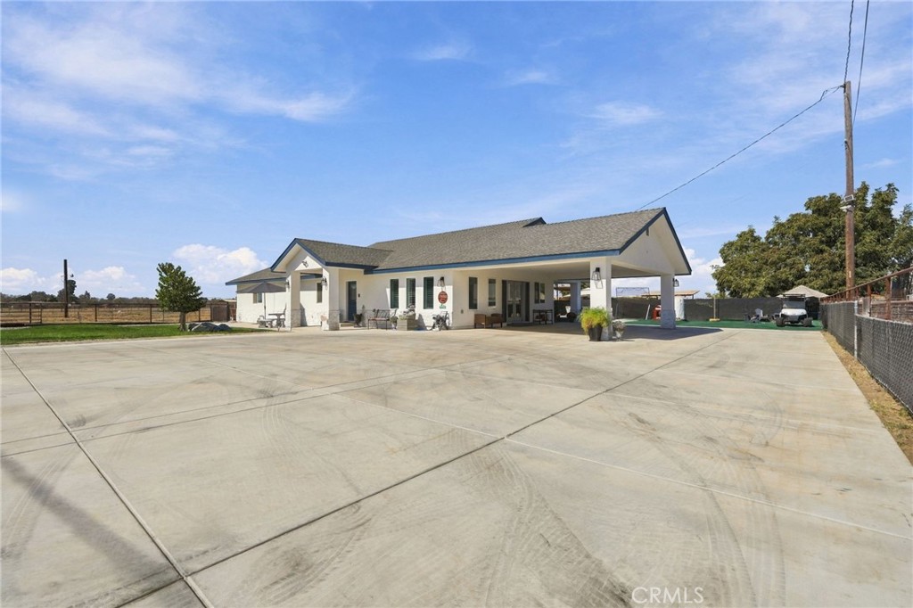 1644 W Marinette Ave, Exeter, CA 93221