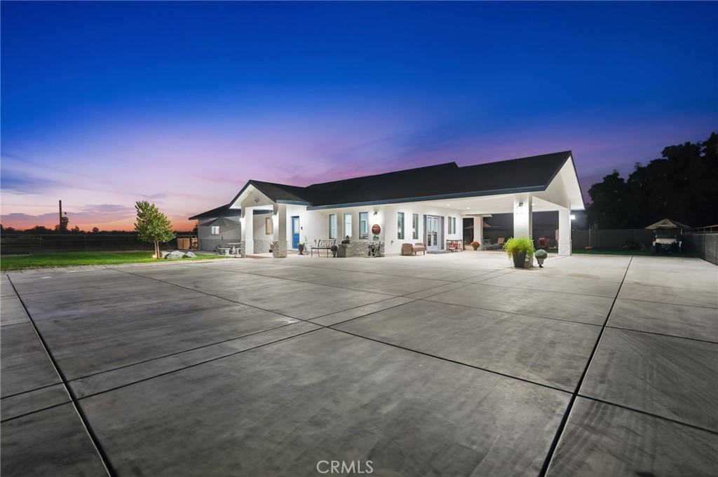 1644 W Marinette Ave, Exeter, CA 93221