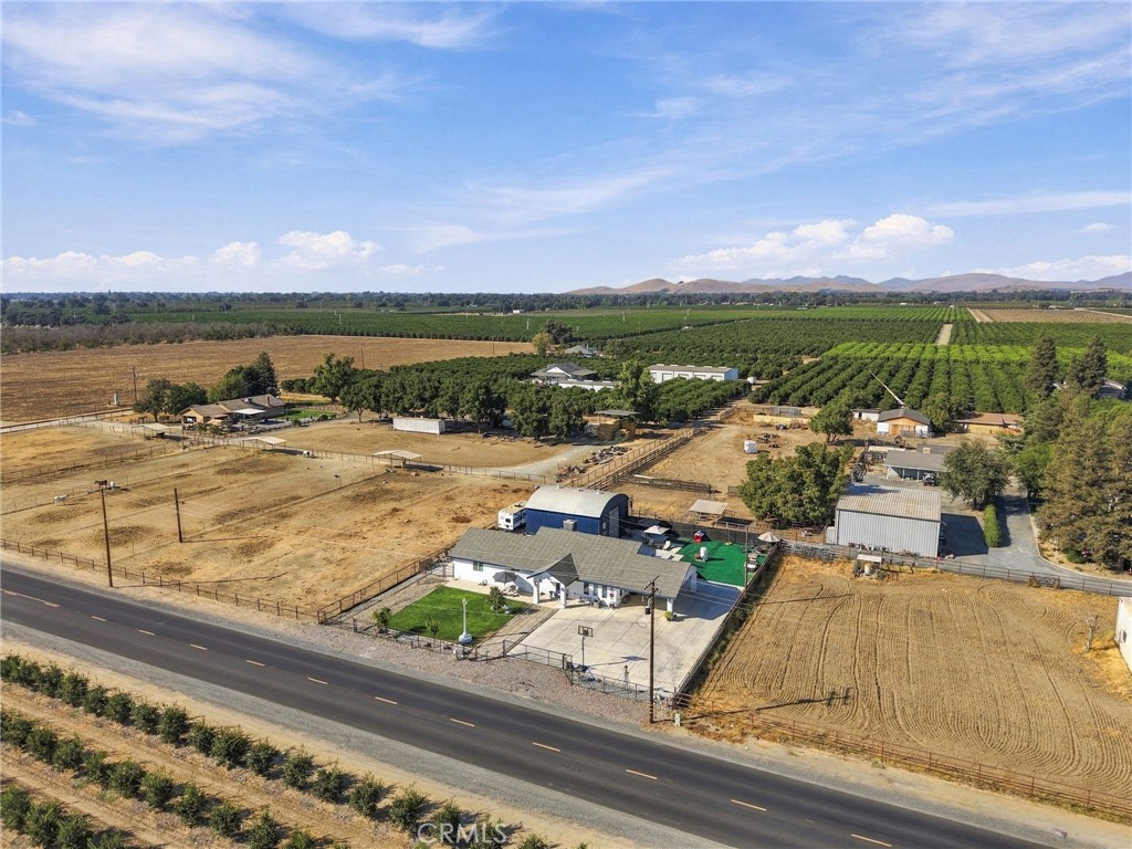1644 W Marinette Ave, Exeter, CA 93221