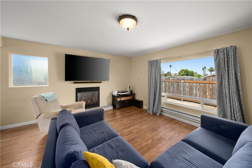 557 Mitchell Dr, Los Osos, CA 93402