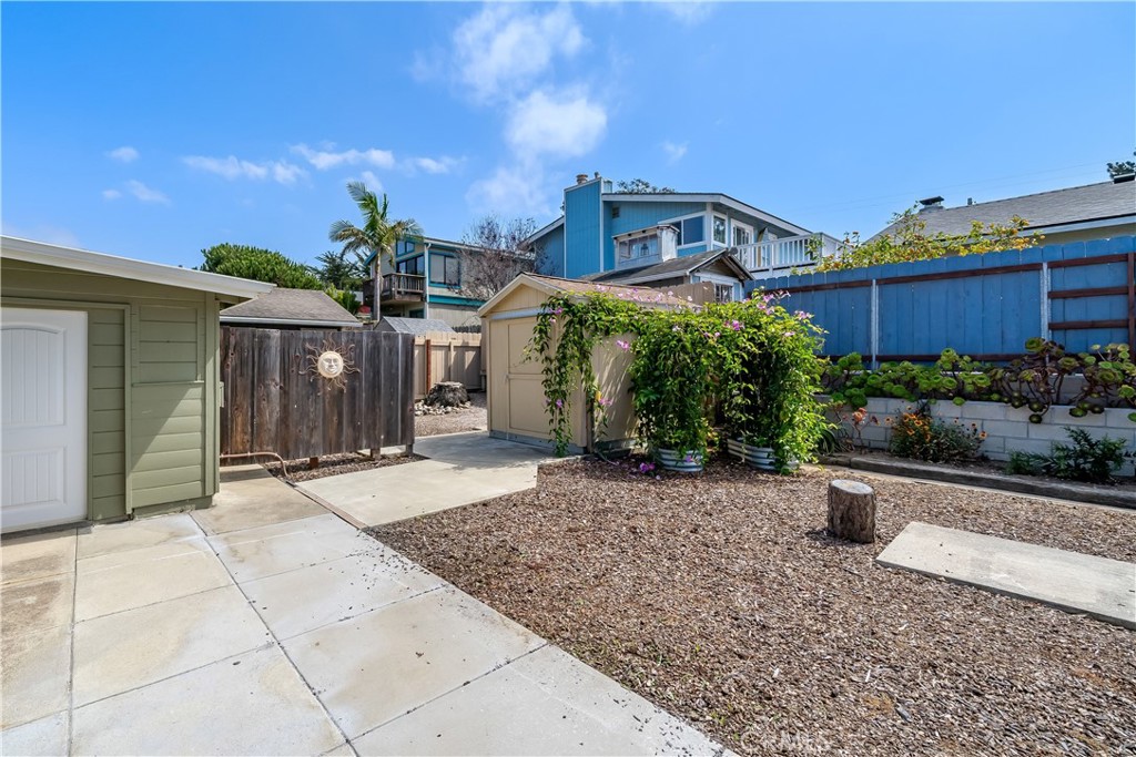 557 Mitchell Dr, Los Osos, CA 93402