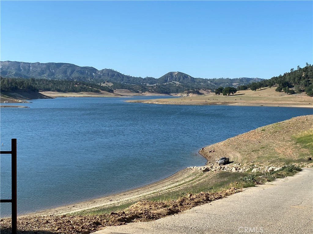 41 Tres Vista Place, Paso Robles, CA 93446