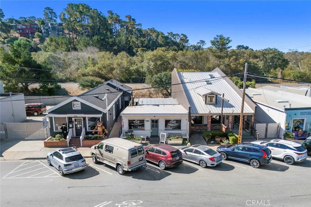 704 Main, Cambria, CA 93428