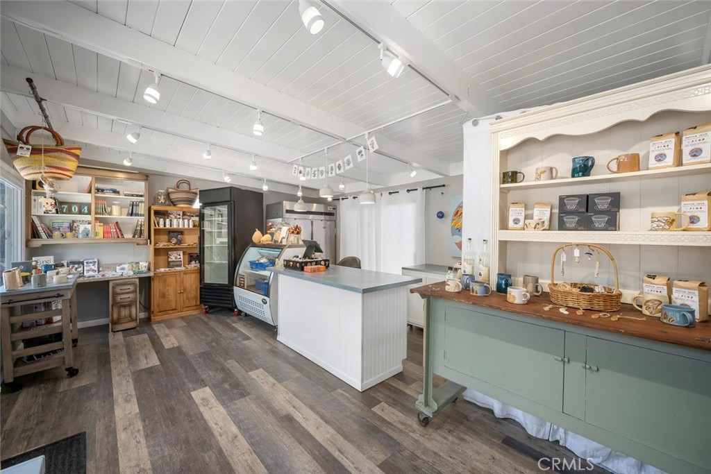 704 Main, Cambria, CA 93428