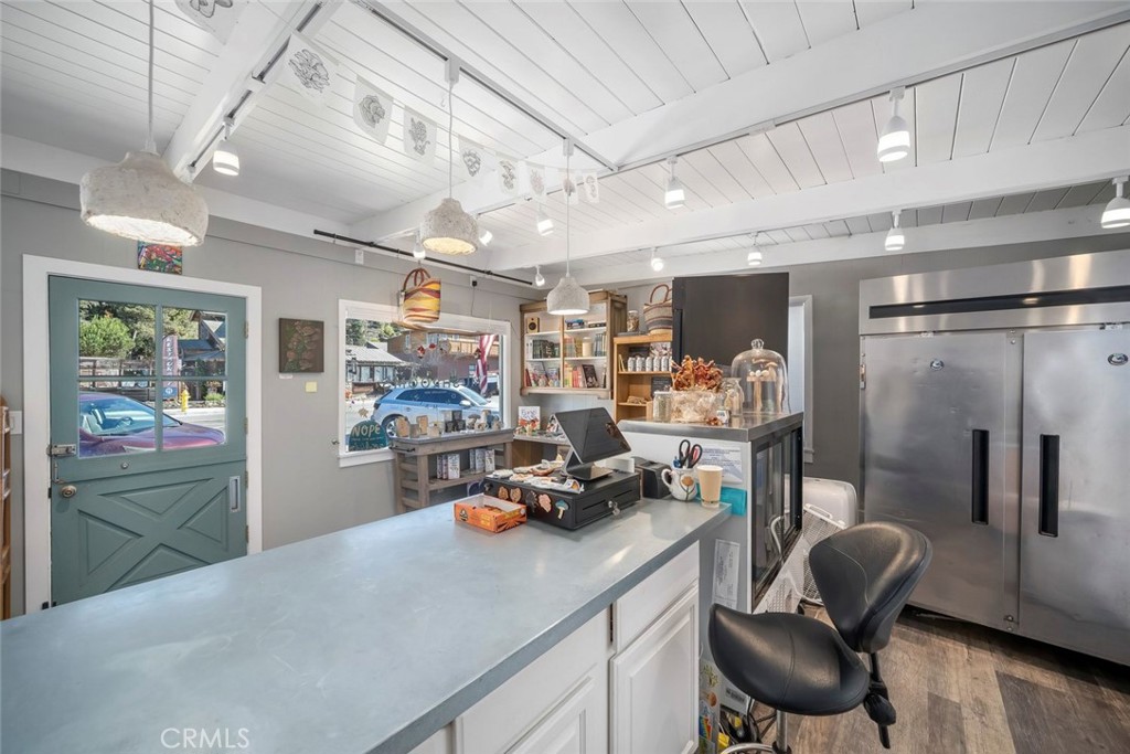 704 Main, Cambria, CA 93428