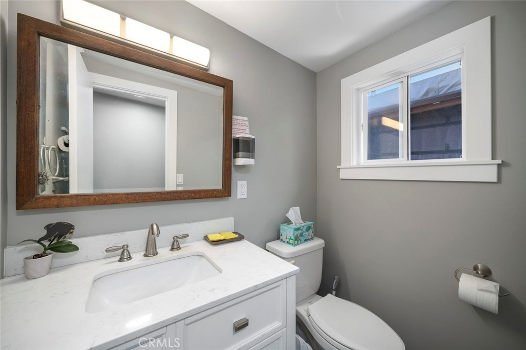 704 Main, Cambria, CA 93428