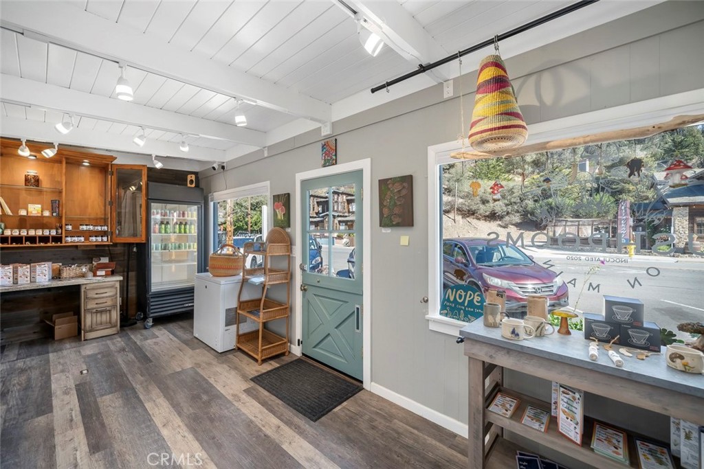 704 Main, Cambria, CA 93428