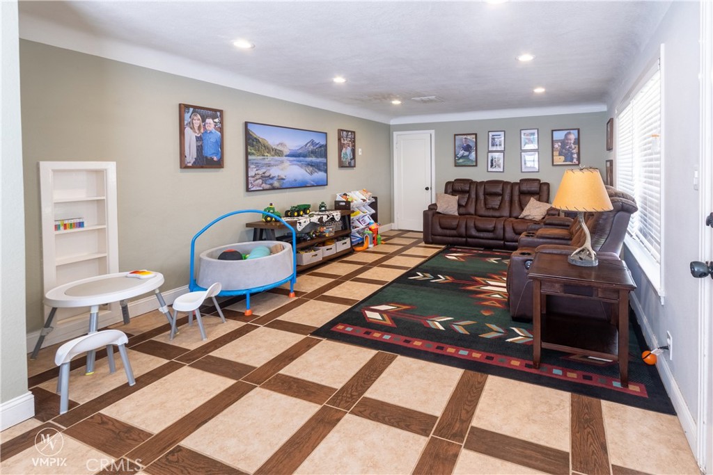 11697 Melcher Rd, Mcfarland, CA 93250