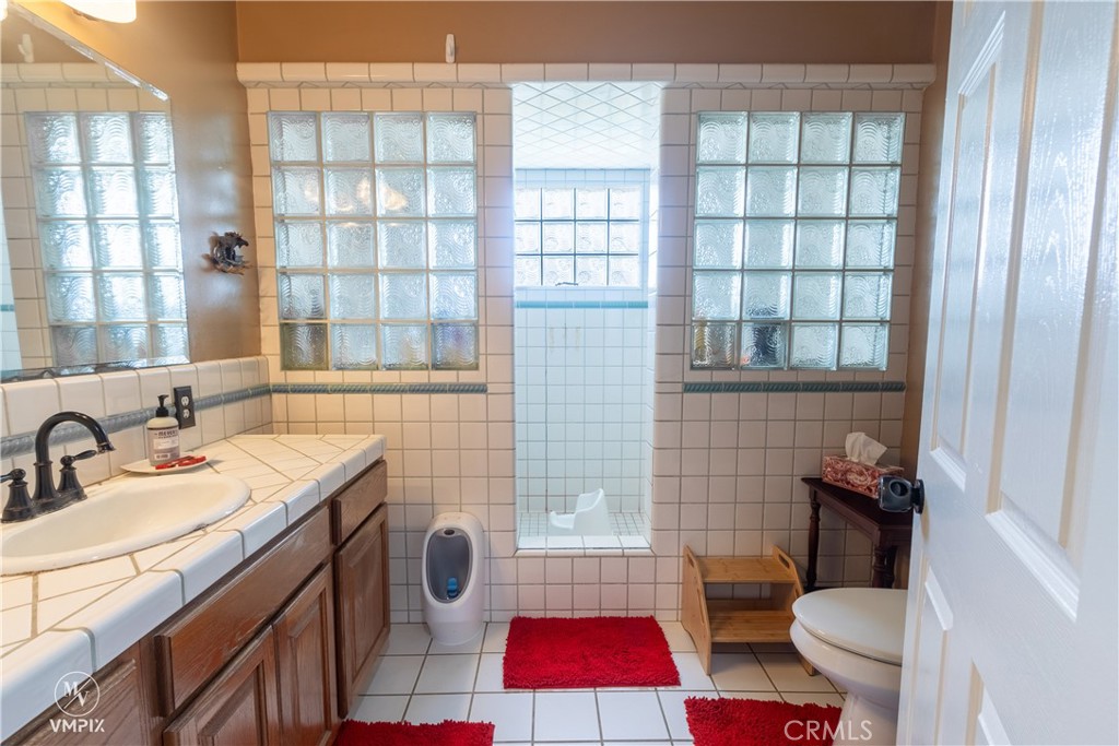 11697 Melcher Rd, Mcfarland, CA 93250